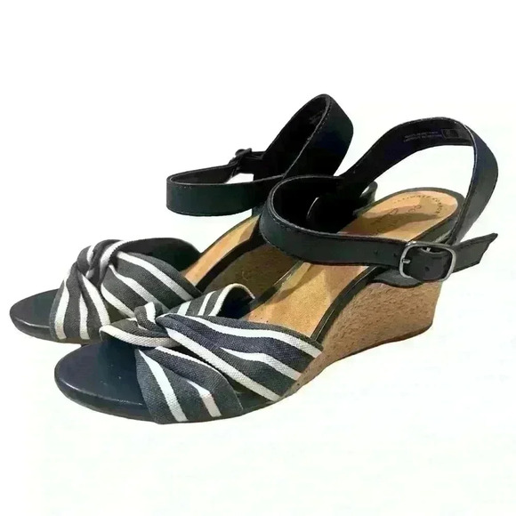 Clark’s Margee Beth Navy Striped Sandals Wedge Heels Rope Size 7.5 used like new - Picture 1 of 6